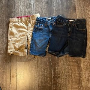 3 pairs Levi’s 6 REG shorts